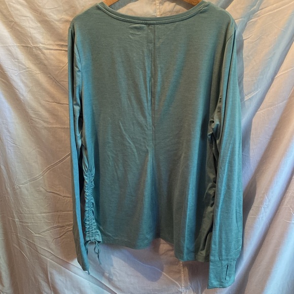 Avia Long shirt long sleeves, rouging on both sides - Picture 4 of 4